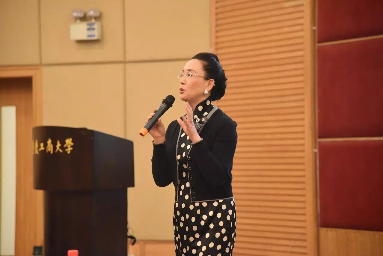 女性创业走心小故事_自律女性创业故事有哪些_女性自律创业故事