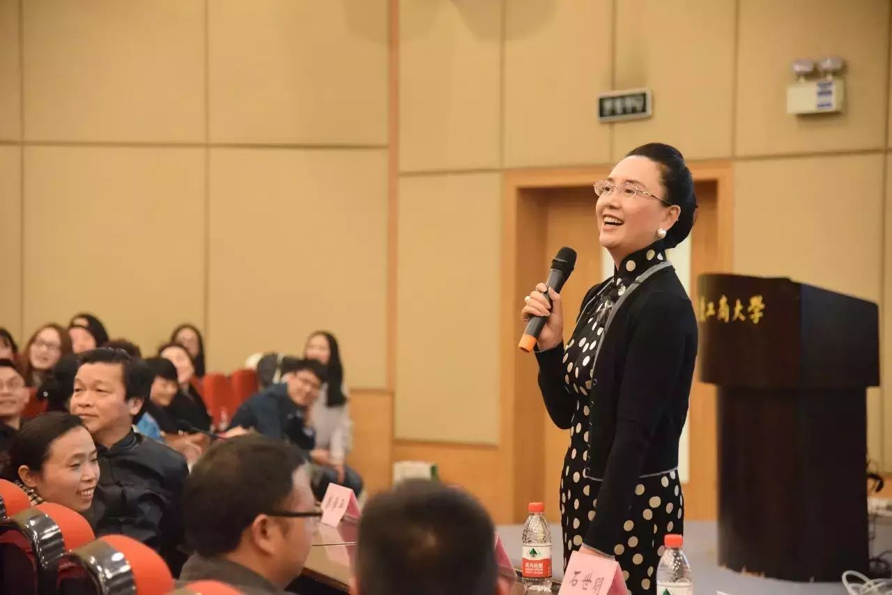 女性创业走心小故事_自律女性创业故事有哪些_女性自律创业故事