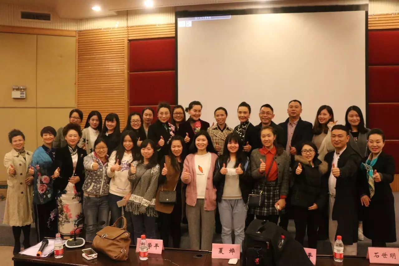 女性创业走心小故事_女性自律创业故事_自律女性创业故事有哪些