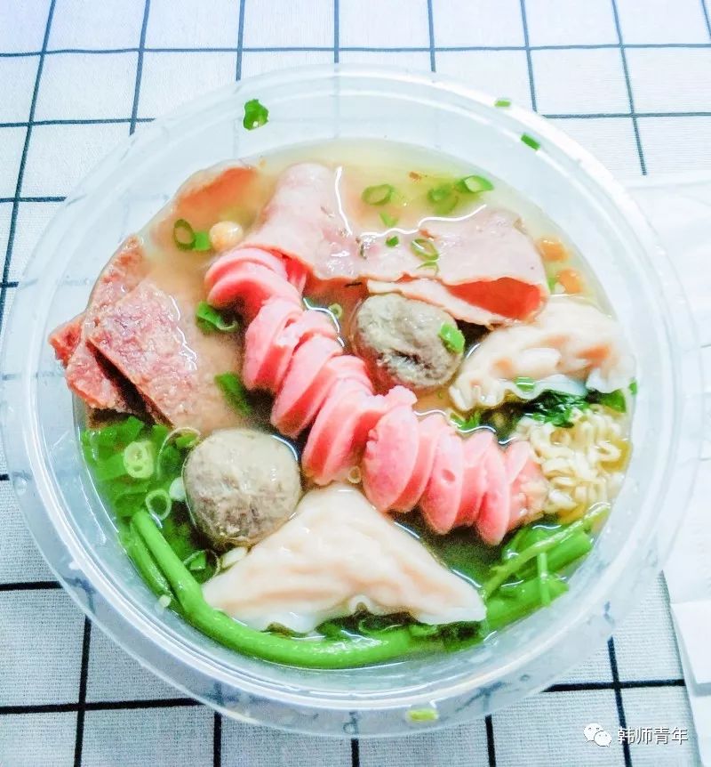 潮汕麻辣烫底料配方大全_烫潮麻辣烫加盟_潮州美食港式麻辣烫图片