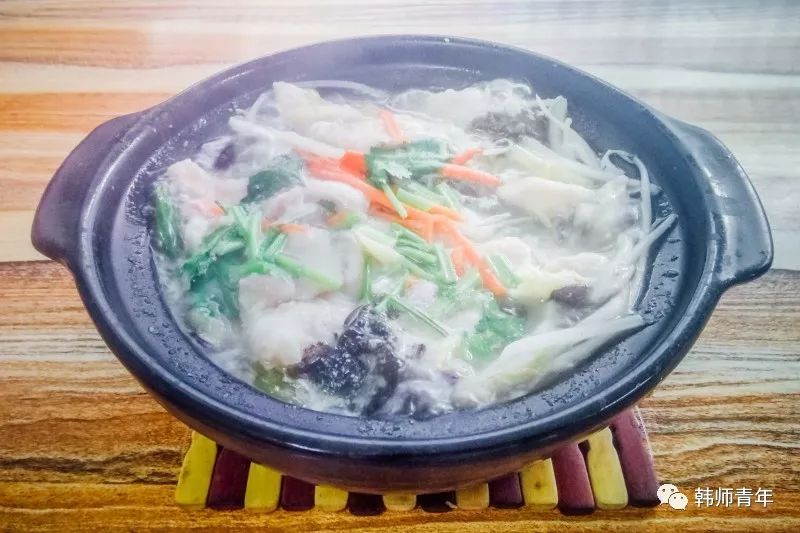 潮汕麻辣烫底料配方大全_烫潮麻辣烫加盟_潮州美食港式麻辣烫图片