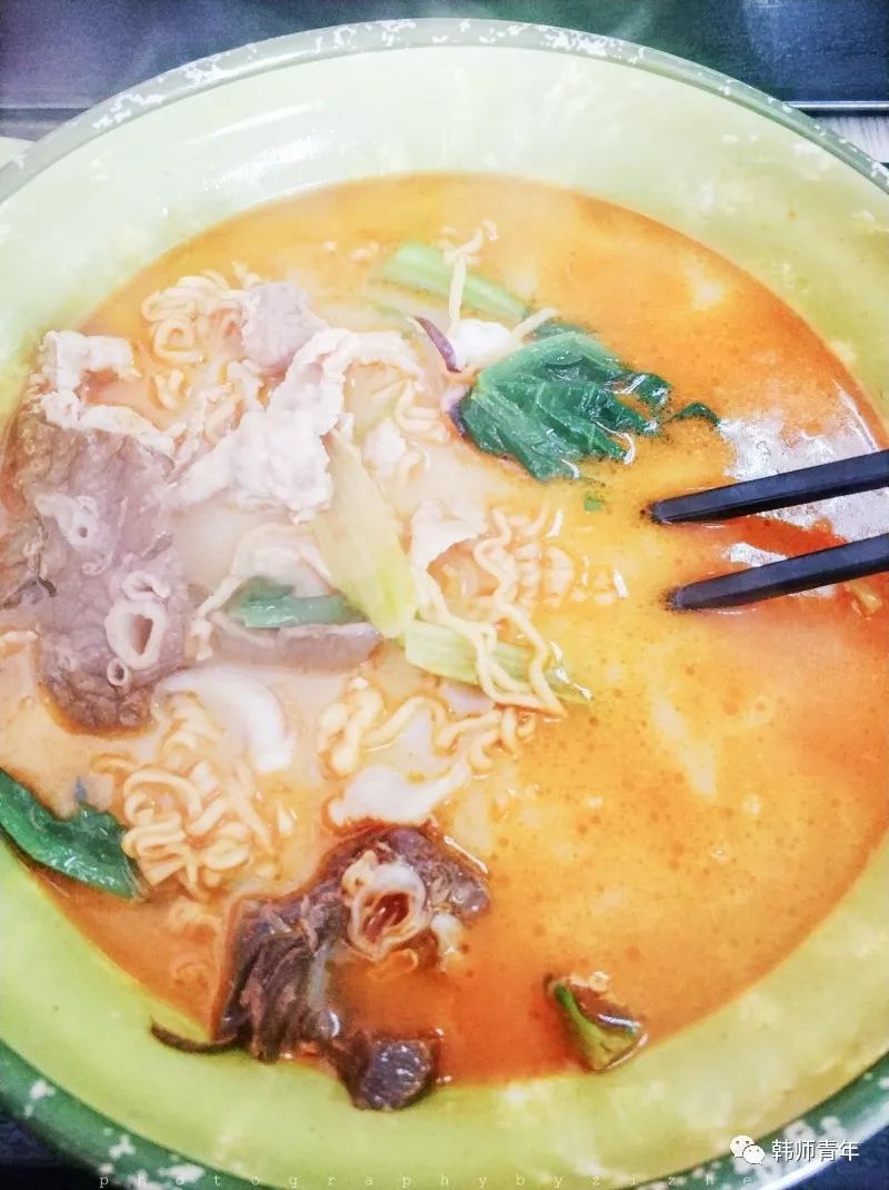 潮州美食港式麻辣烫图片_烫潮麻辣烫加盟_潮汕麻辣烫底料配方大全