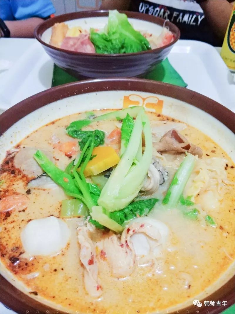 潮汕麻辣烫底料配方大全_烫潮麻辣烫加盟_潮州美食港式麻辣烫图片