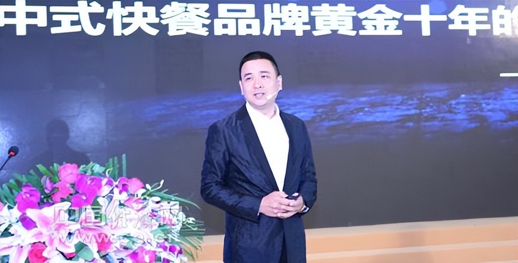 怎么当到西餐厅经理_餐厅经理累吗_餐厅经理干嘛的