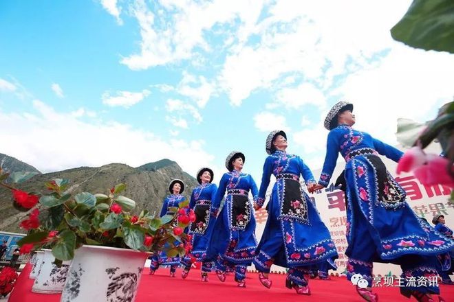 国际美食节火花_国际美食节火花_国际美食节火花