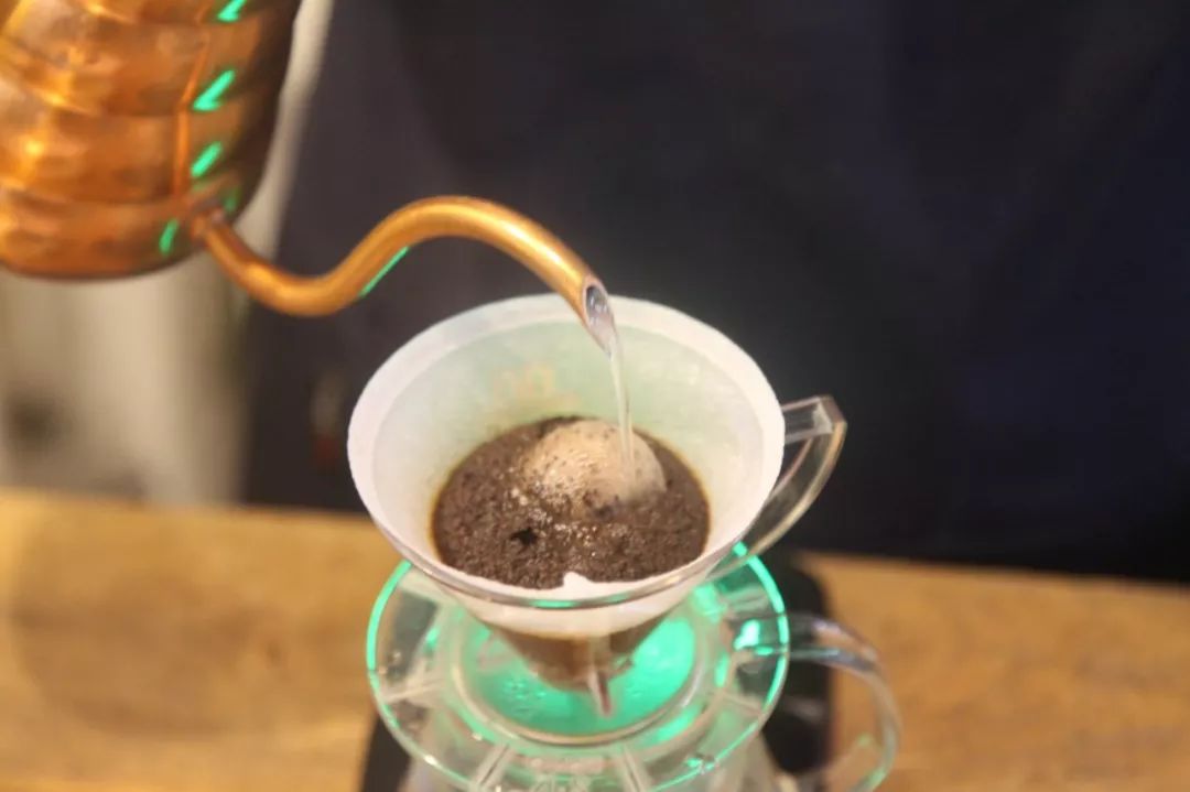 咖啡粉筛_咖啡筛出细粉如何处理_筛咖啡粉用多少目