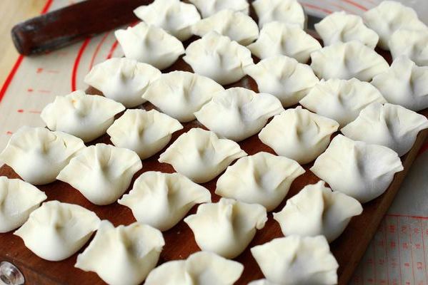 饺子小妙招_饺子的新方法_生活小技巧放饺子