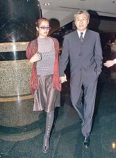 再婚家庭主妇日常_再婚家庭第一集_《再婚家庭》