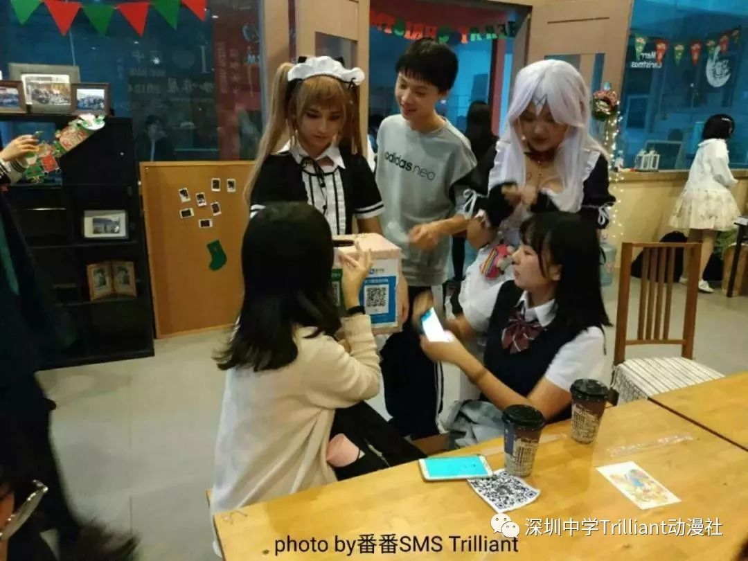 女仆咖啡店的动漫_动漫女仆咖啡馆1_动漫咖啡馆的女