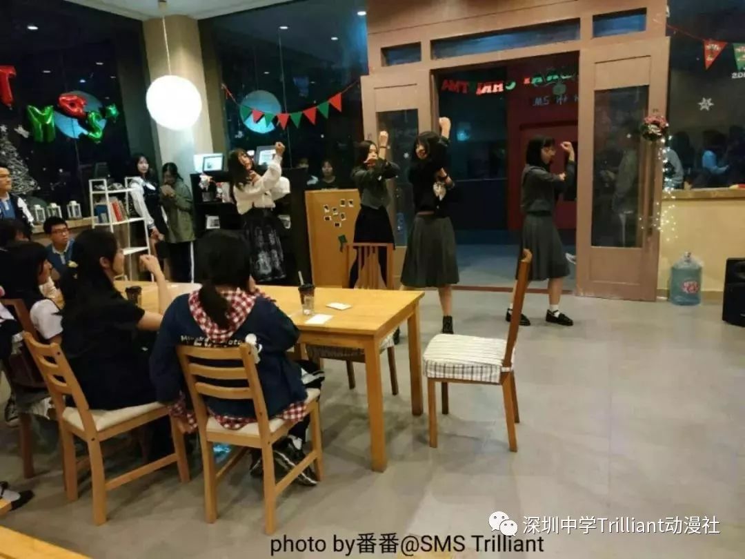 动漫咖啡馆的女_动漫女仆咖啡馆1_女仆咖啡店的动漫