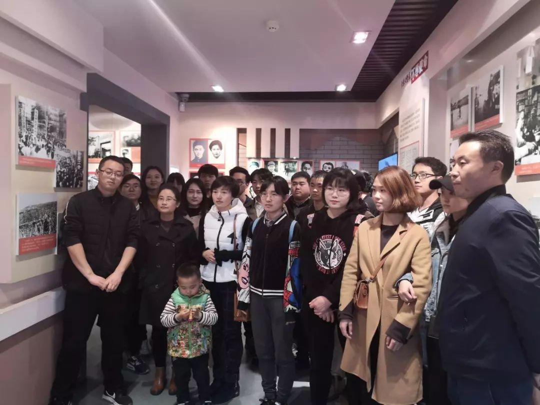 先辈革命思维创业的特点_先辈的革命事业_革命先辈创业思维