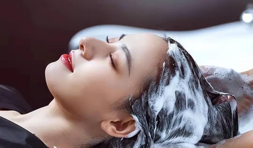 生活小窍门天气冷怎么保暖_日常保暖小妙招_天气冷如何保暖