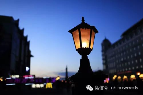 餐厅柜子最新款式_欧式西餐厅柜子图片_餐厅的柜子