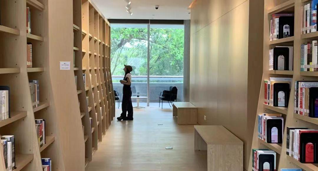 深圳可以看书的咖啡馆_深圳 看书 咖啡馆_深圳可以喝咖啡的书店