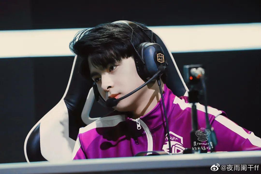 帅电竞lol_职业电竞帅哥_帅职业电竞