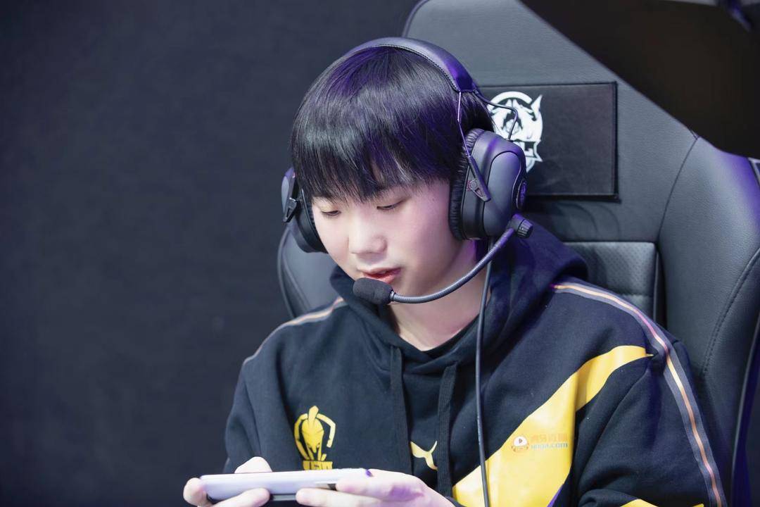 电竞圈那些帅哥职业选手_帅职业电竞_帅电竞lol