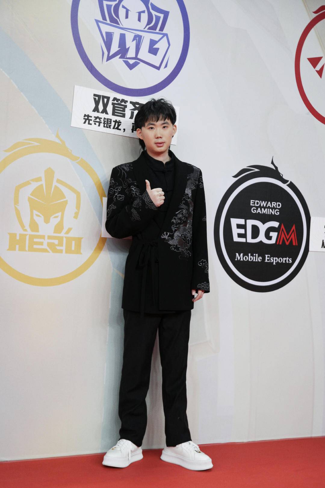 帅电竞lol_帅职业电竞_电竞圈那些帅哥职业选手