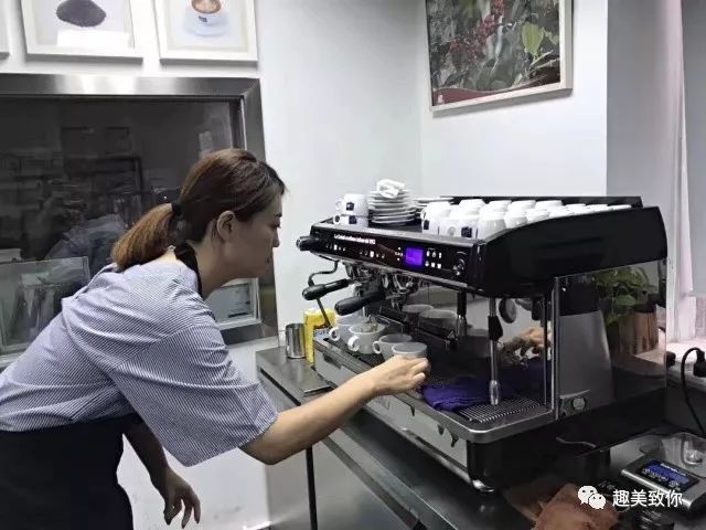 美式咖啡变胖_美式咖啡胖人吗_美式咖啡会胖吗