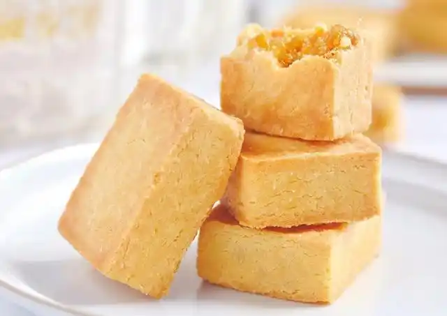 饼房奶油做法_奶味糕点_奶饼糕点