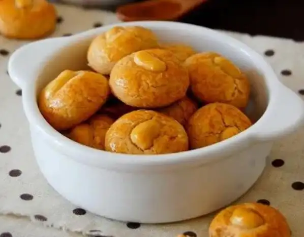 奶饼糕点_奶味糕点_饼房奶油做法