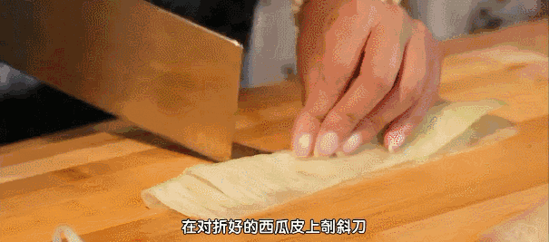 小花兔子简笔画_小花兔怎么画_用生活小窍门制作小花兔