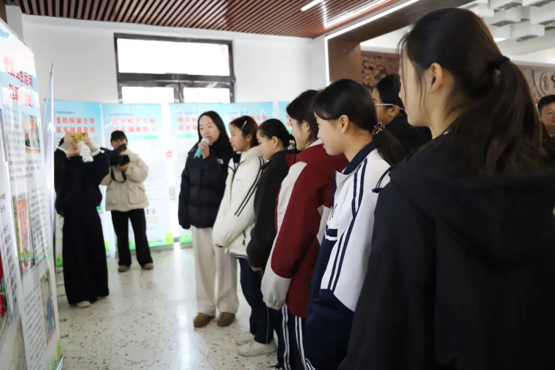 中学生图片真实大全_中学生健康生活方式图片_中学生图片手绘