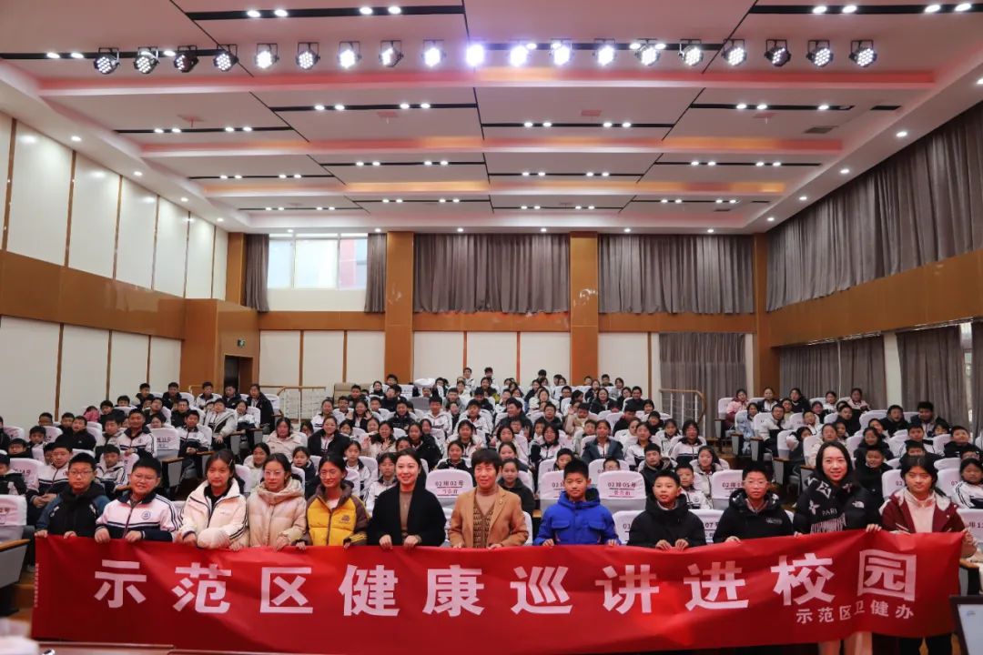 中学生图片真实大全_中学生健康生活方式图片_中学生图片手绘