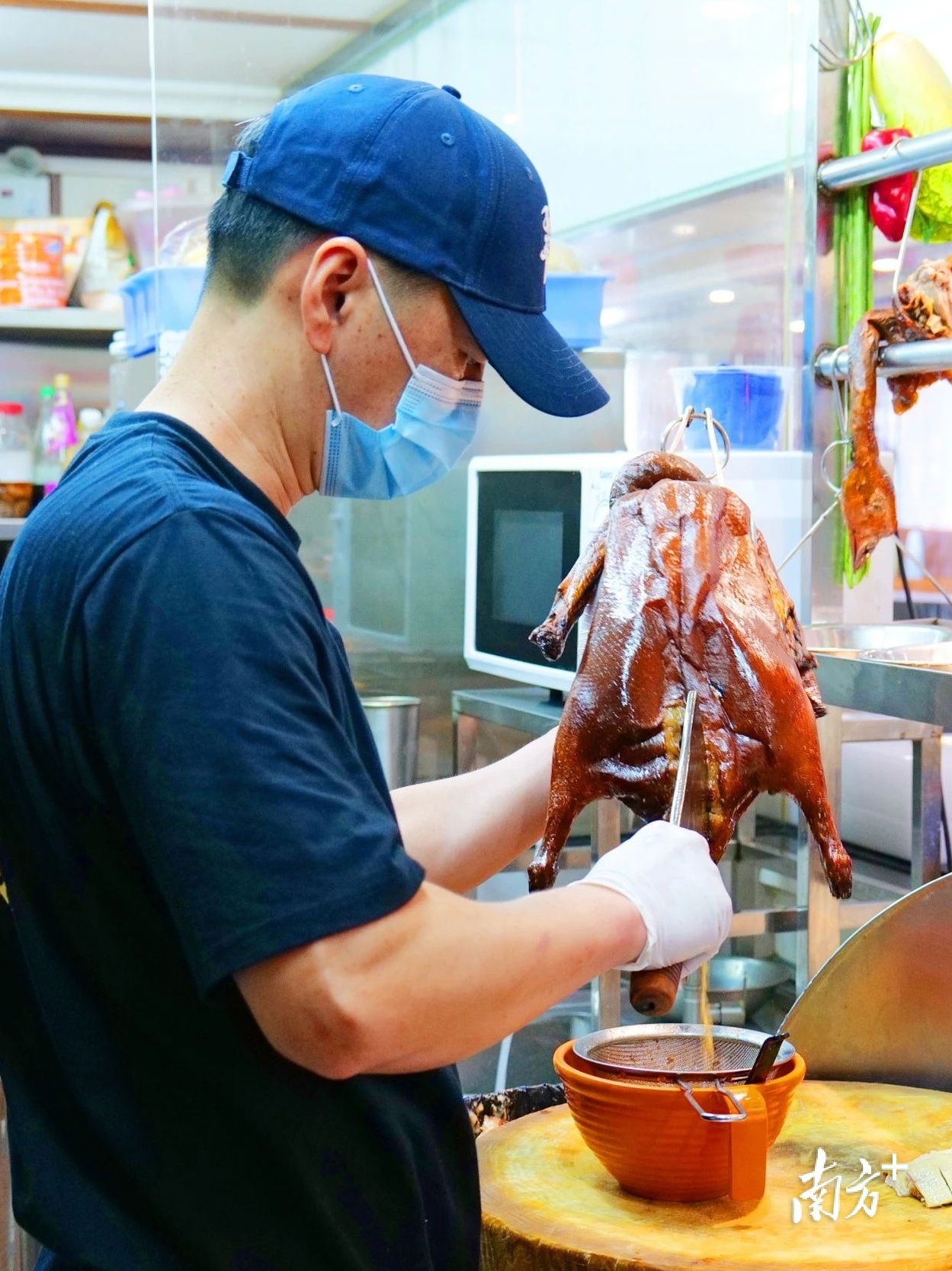 港式烧鹅多少钱一只_港式烧鹅饭图片_港式茶餐厅烧鹅一分多少钱