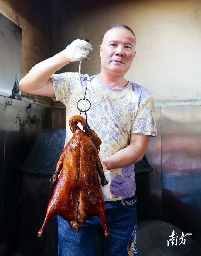 港式烧鹅多少钱一只_港式茶餐厅烧鹅一分多少钱_港式烧鹅饭图片
