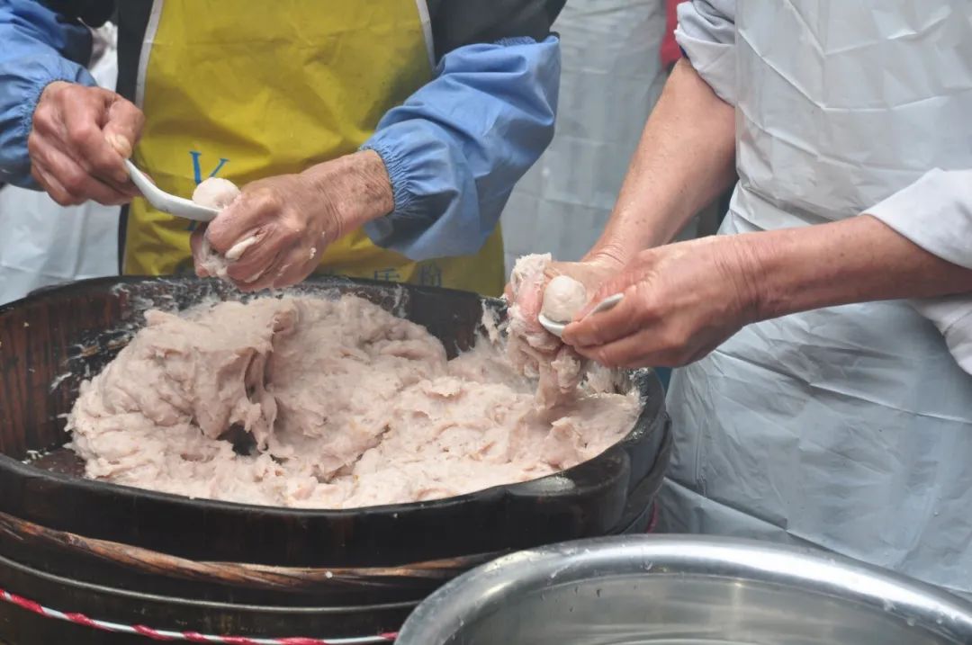港式烧鹅饭图片_港式茶餐厅烧鹅一分多少钱_港式烧鹅多少钱一只