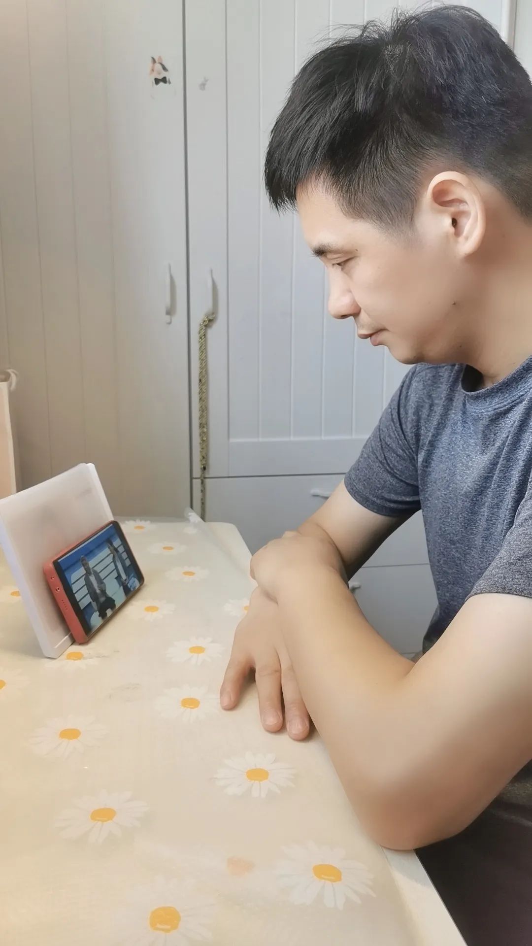 童年趣事家庭生活_童年搞笑趣事作文_童年那些趣事