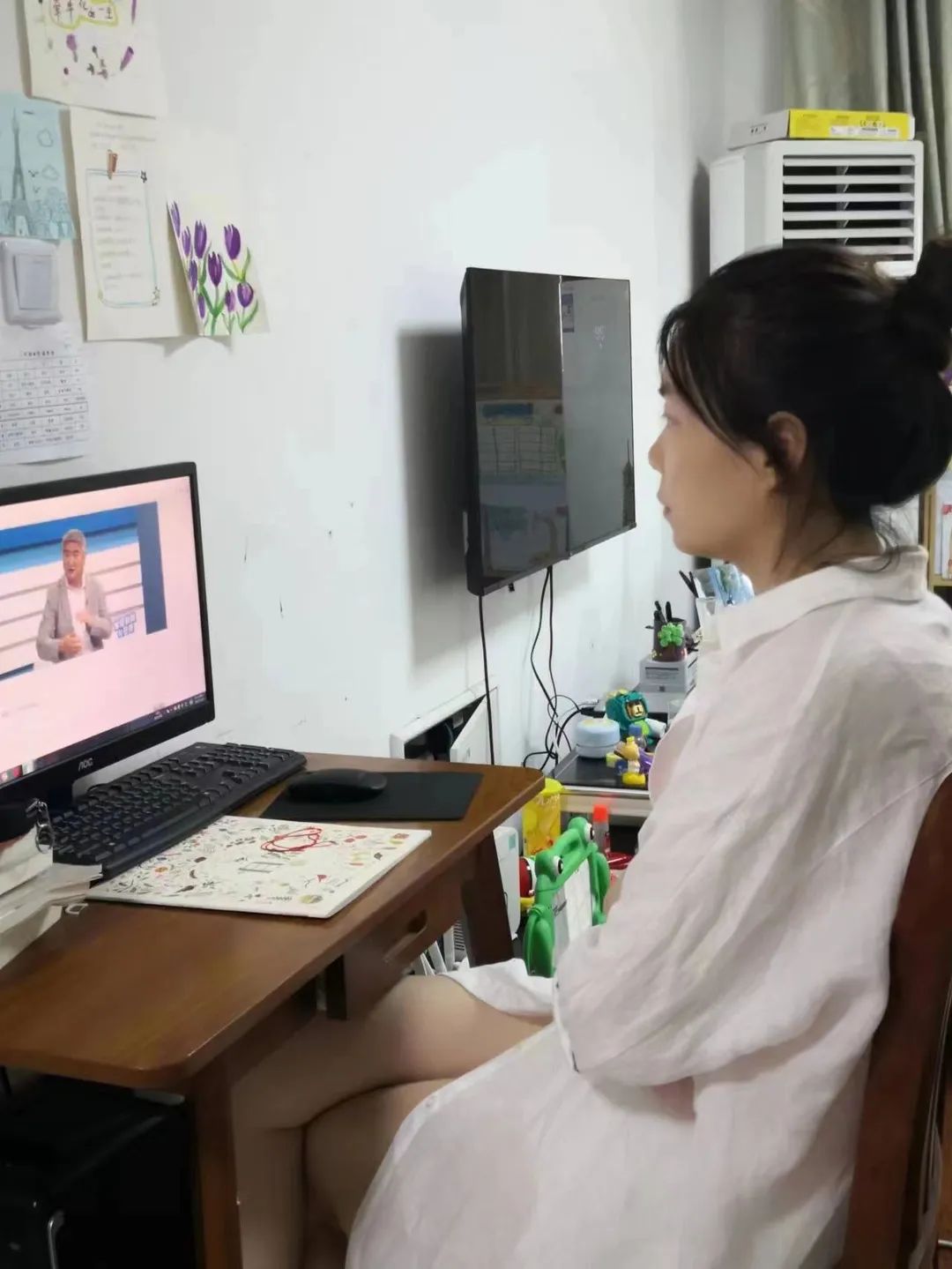 童年搞笑趣事作文_童年趣事家庭生活_童年那些趣事