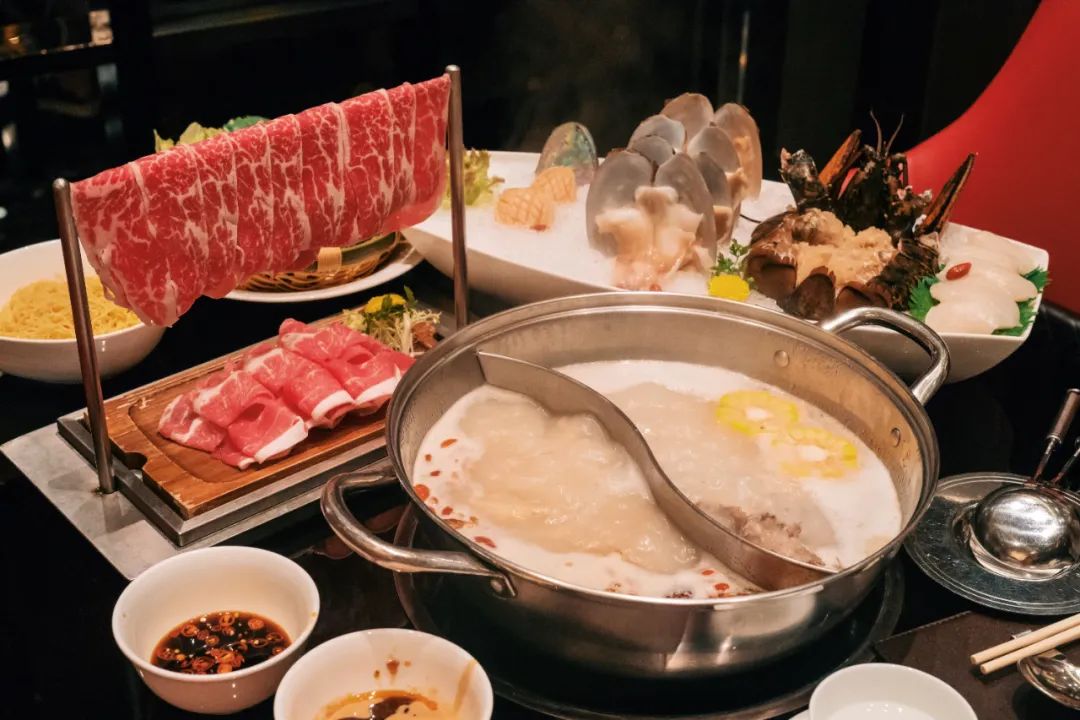 好吃餐厅怎么样_高级西餐厅点餐_酒店好还是西餐厅好点
