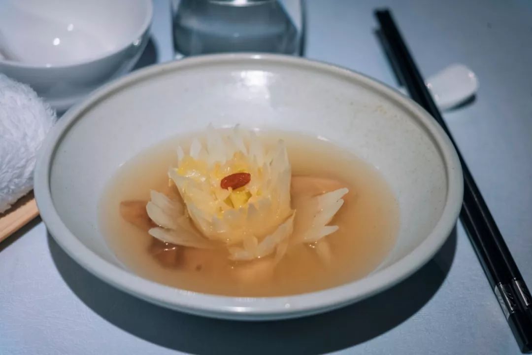 好吃餐厅怎么样_高级西餐厅点餐_酒店好还是西餐厅好点