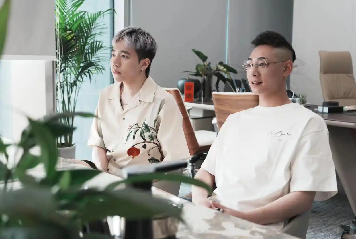揭晓创业故事的启示_创业故事揭晓_讲创业的故事