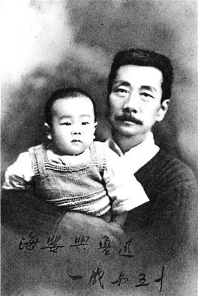 关于名人趣事的作文_名人趣事作文生活怎么写_名人的生活趣事作文
