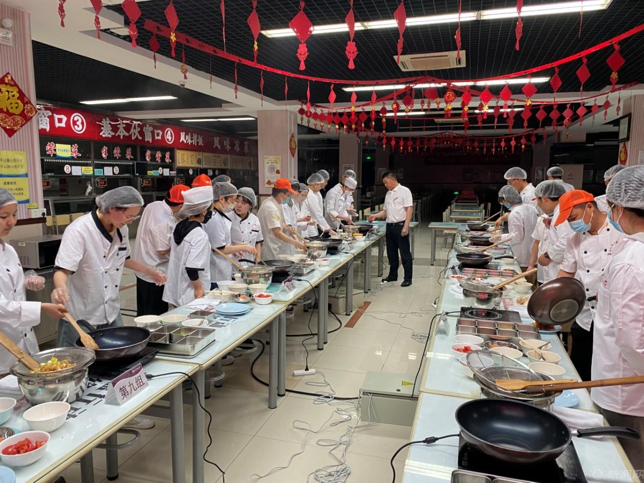 技能与生活_技能生活解析_学生们学习生活技能