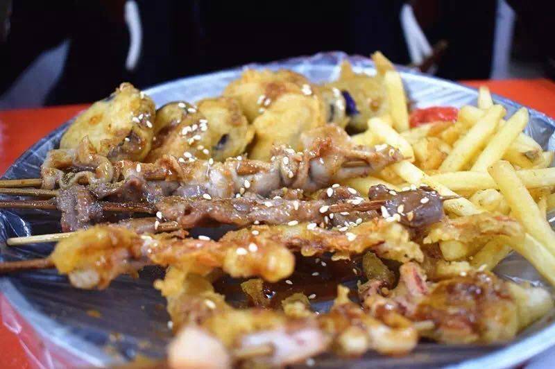 潮汕美食一条街_美食街附近美食潮汕_美食潮汕街附近餐厅推荐