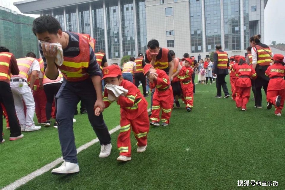 幼儿园关于卫生的课程_幼儿卫生学教学视频_幼儿生活技能卫生课程