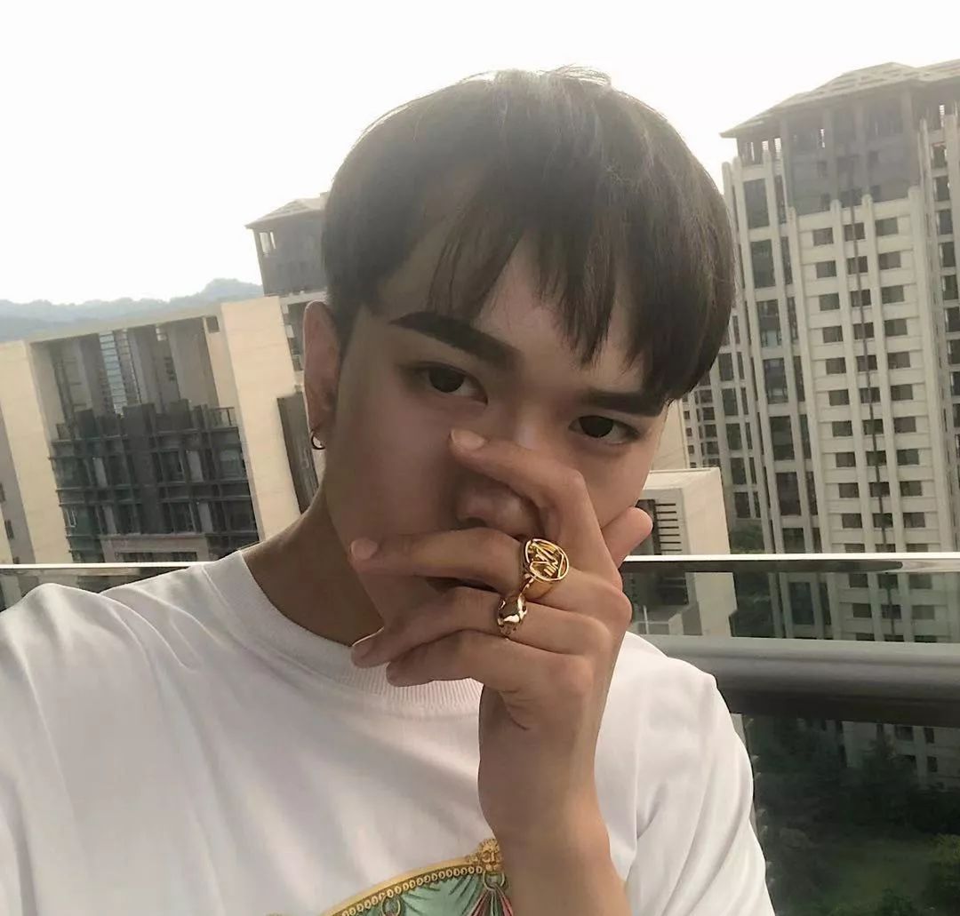 家庭搞笑集锦_家庭日常搞笑对话_家庭日常多人搞笑段子