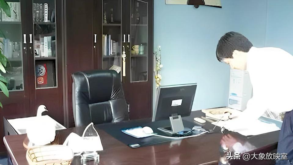 年薪创业故事简短_年薪百万的创业故事_年轻人创业故事