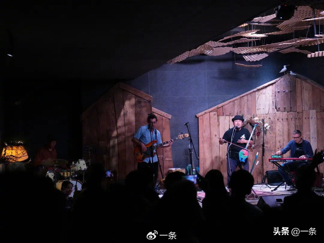 疫情期家庭的日常_疫情期间家庭生活_疫情期间家庭