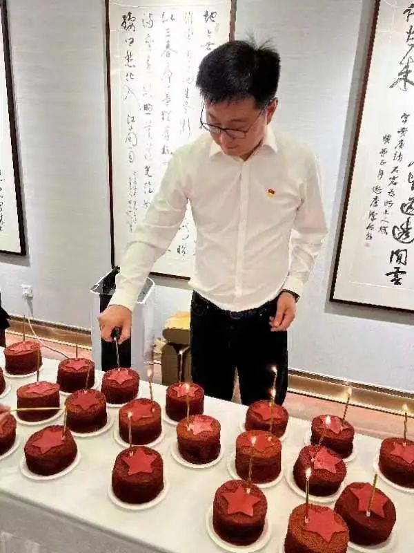 酒水创业故事_创业故事酒_创业酒庄