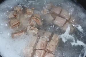 一锅鲜的做法 步骤2