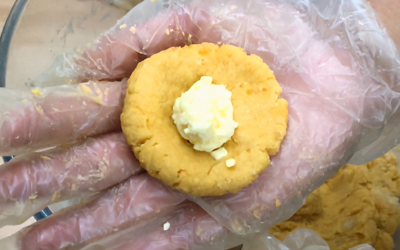 用蛋挞皮做甜点_蛋挞皮做酥皮点心_蛋挞皮做的点心