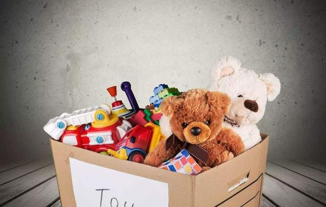 幼儿生活技能训练_幼儿生活技能课教案200篇_生活技能擦地幼儿