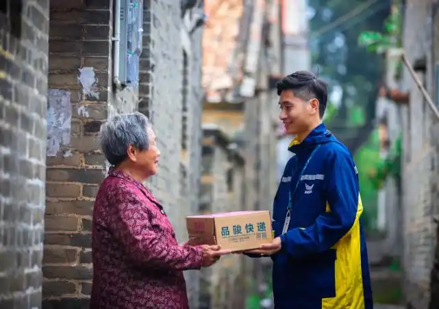 网络对生活产生的影响_网络如何影响人们的生活_网络对生产生活方式的影响