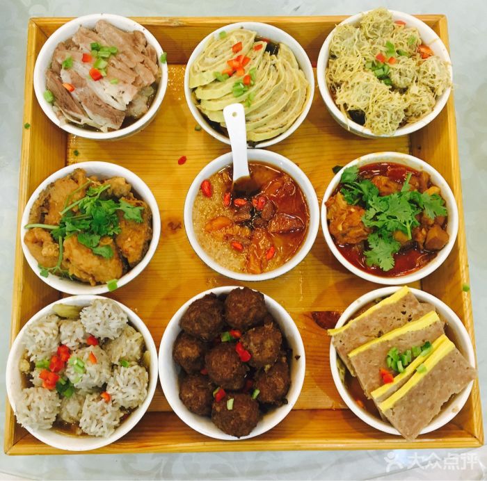 美食新疆特点是什么_新疆美食特点_美食新疆特点有哪些