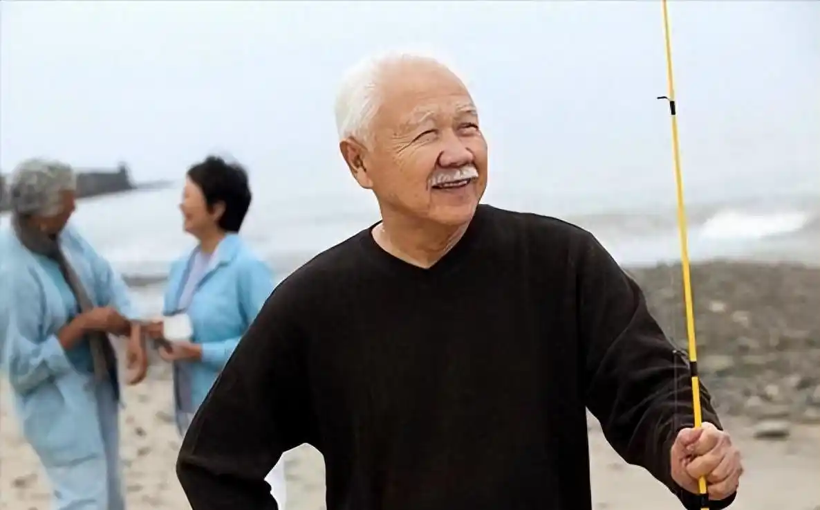 怎样看待老年生活_如何看待老年人的生活方式_看待老年方式生活人的句子
