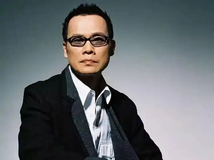 心爱的咖啡馆歌词_咖啡这首歌_歌曲咖啡歌词